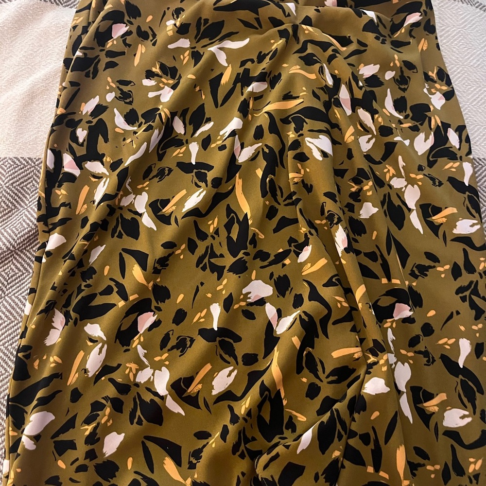 Nine West Olive Floral Pencil Skirt